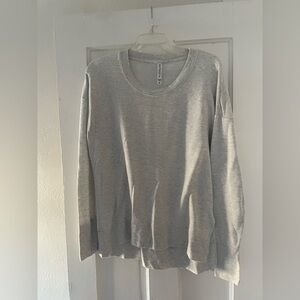 Athleta Light Gray Knit sweatshirt lightweight and super soft comfy wear size M